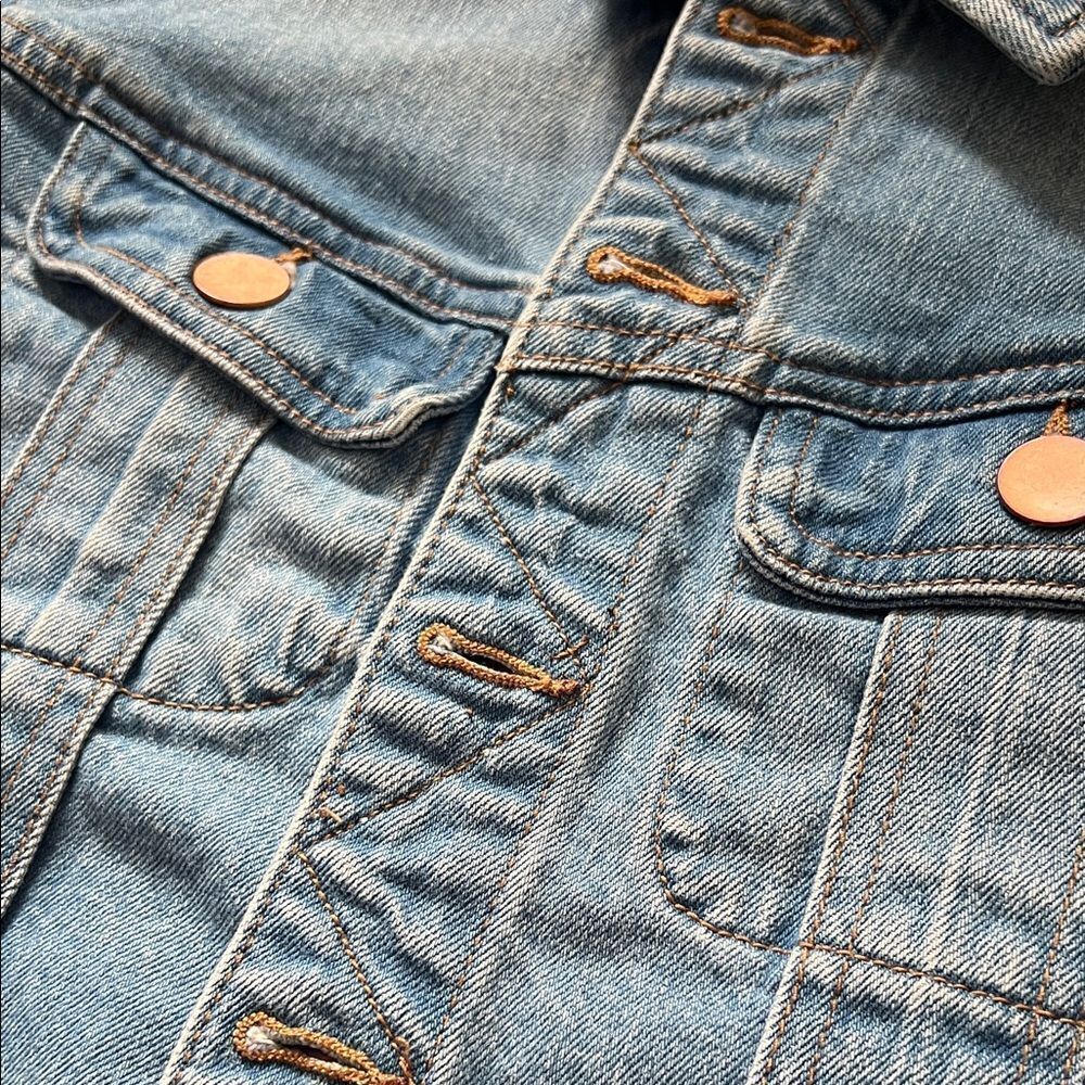 1901 Crop Denim Jacket Weekend Wash in Size S - Picture 11 of 15